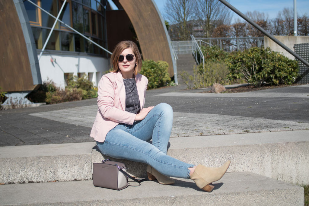 blazer rosa jeans jeansfritz vorstadtleben lifestyle blog