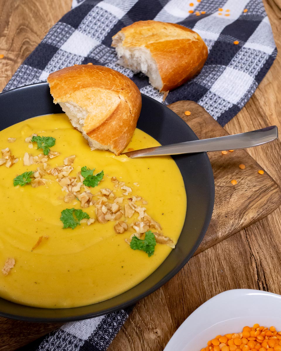 cremige Linsensuppe mit Kokosmilch